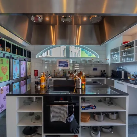 Grand Your With Common Kitchens With Self Check-in 4* Engelberg