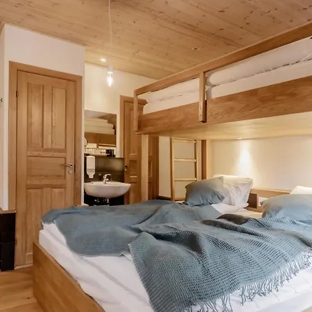 Grand Your With Common Kitchens With Self Check-in Hotel