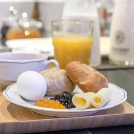 Grand Your With Common Kitchens With Self Check-in