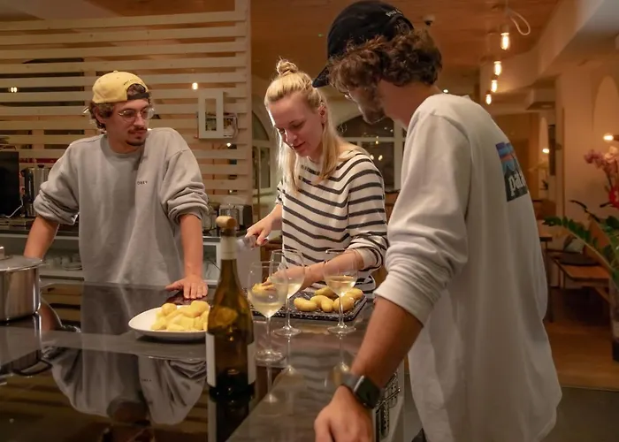 Grand Your With Common Kitchens With Self Check-in Hotel Engelberg