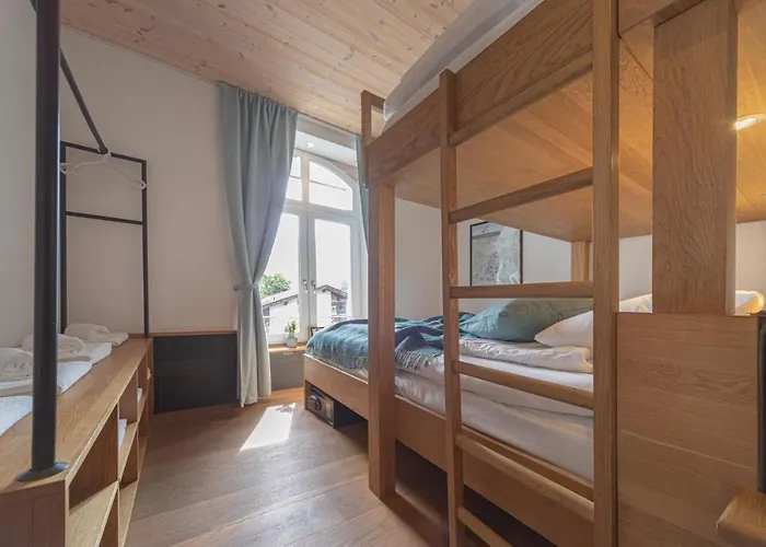 Grand Your With Common Kitchens With Self Check-in