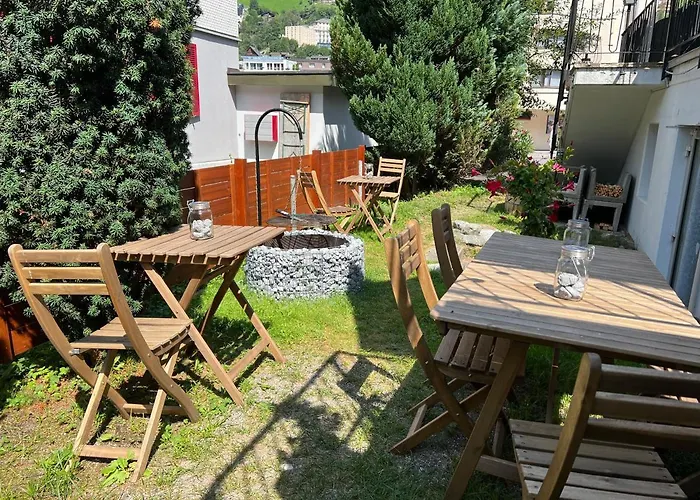 Hotel Grand Your With Common Kitchens With Self Check-in