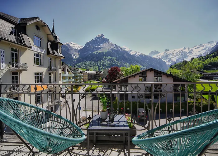 Hotel Grand Your With Common Kitchens With Self Check-in