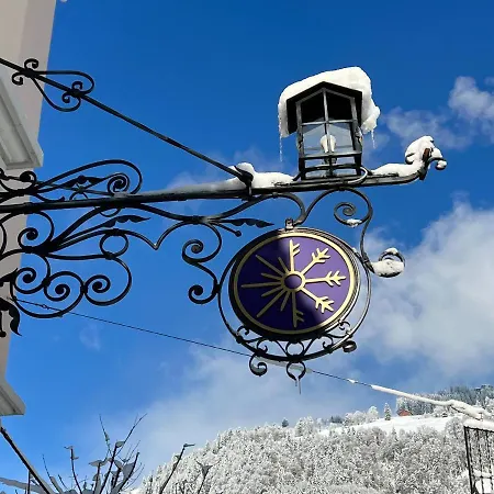 Grand Your With Common Kitchens With Self Check-in Szálloda 3*