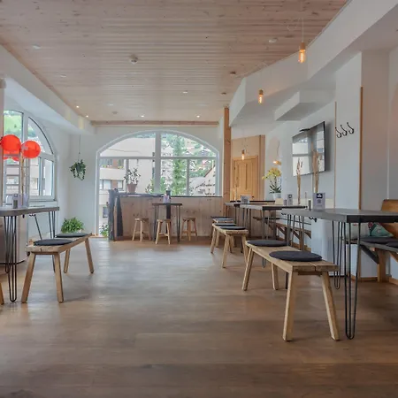 Grand Your With Common Kitchens With Self Check-in 3* Engelberg